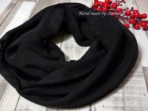 Fekete színű könnyed sál