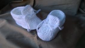 Horgolt baba cipő