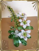 Gyöngyből készített virág kompozíció GYV31