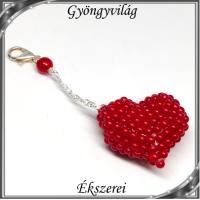 Kulcstartó-fityegő: 3D-s szív több szinben SKT 03